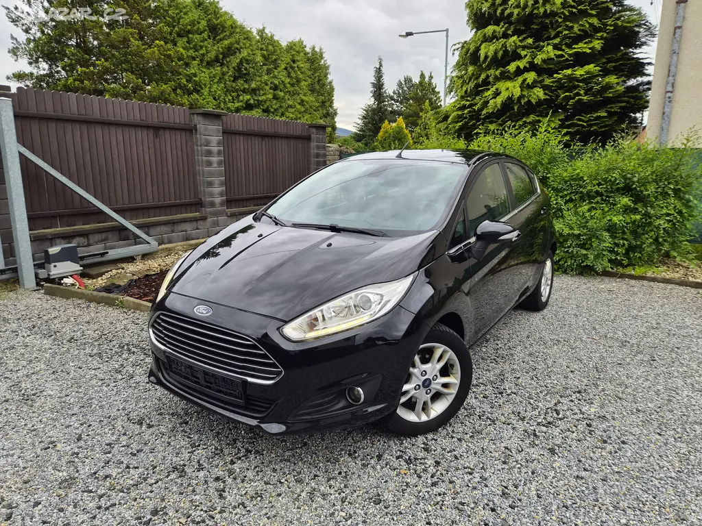 Ford Fiesta 1.0 Celebration 2017 vyhř. sklo a sed.