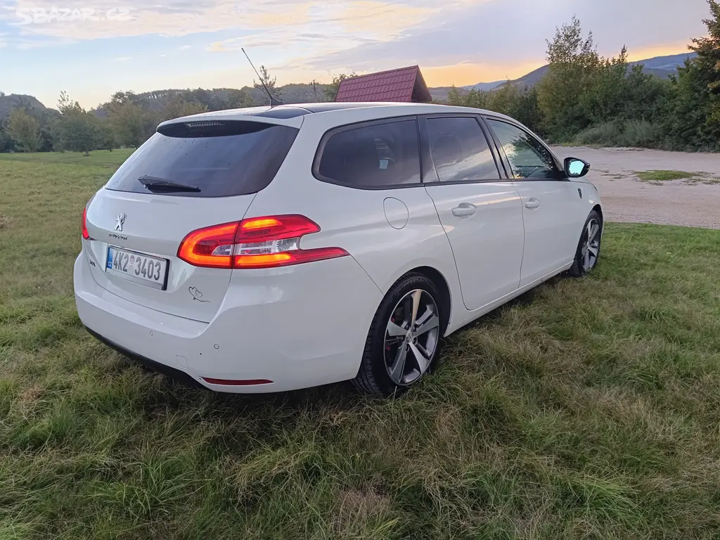 Peugeot 308 SW 1.6. jsi 88kw - fotka 3