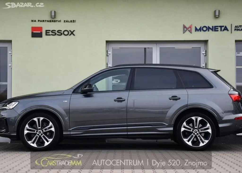 Audi Q7 3,0TFSI S-LINE ZÁRUKA 2R. 7MÍS 250 kw - fotka 2