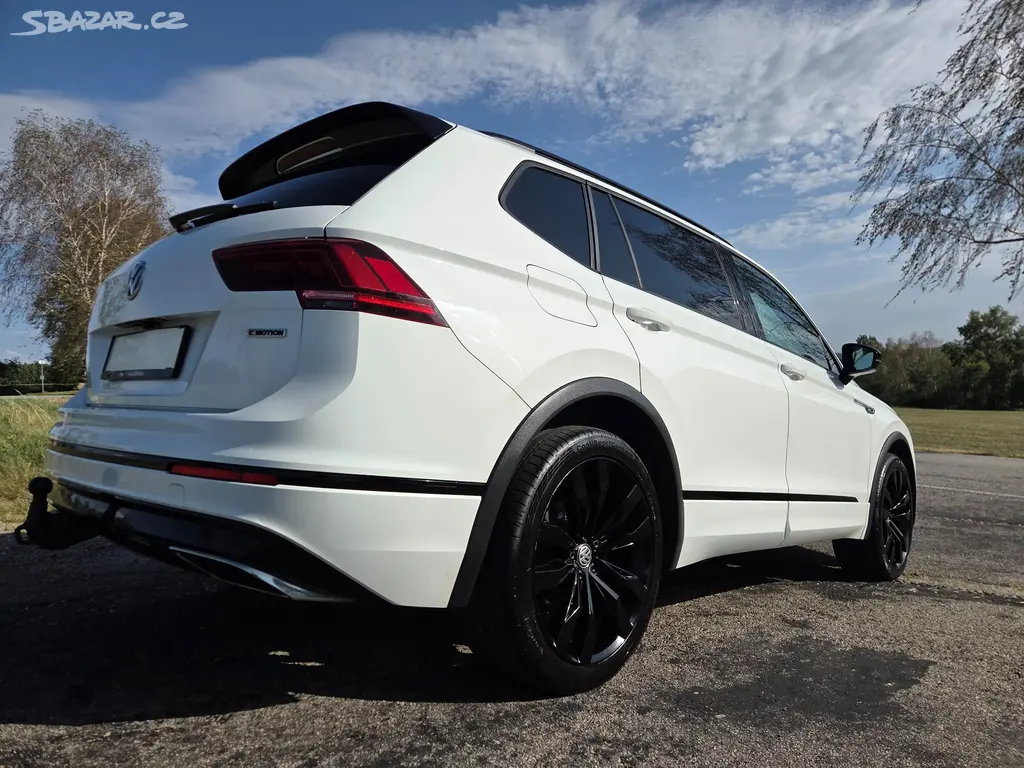 Volkswagen Tiguan ALLSPACE(R-LINE) 4M - 11/2020 - fotka 3