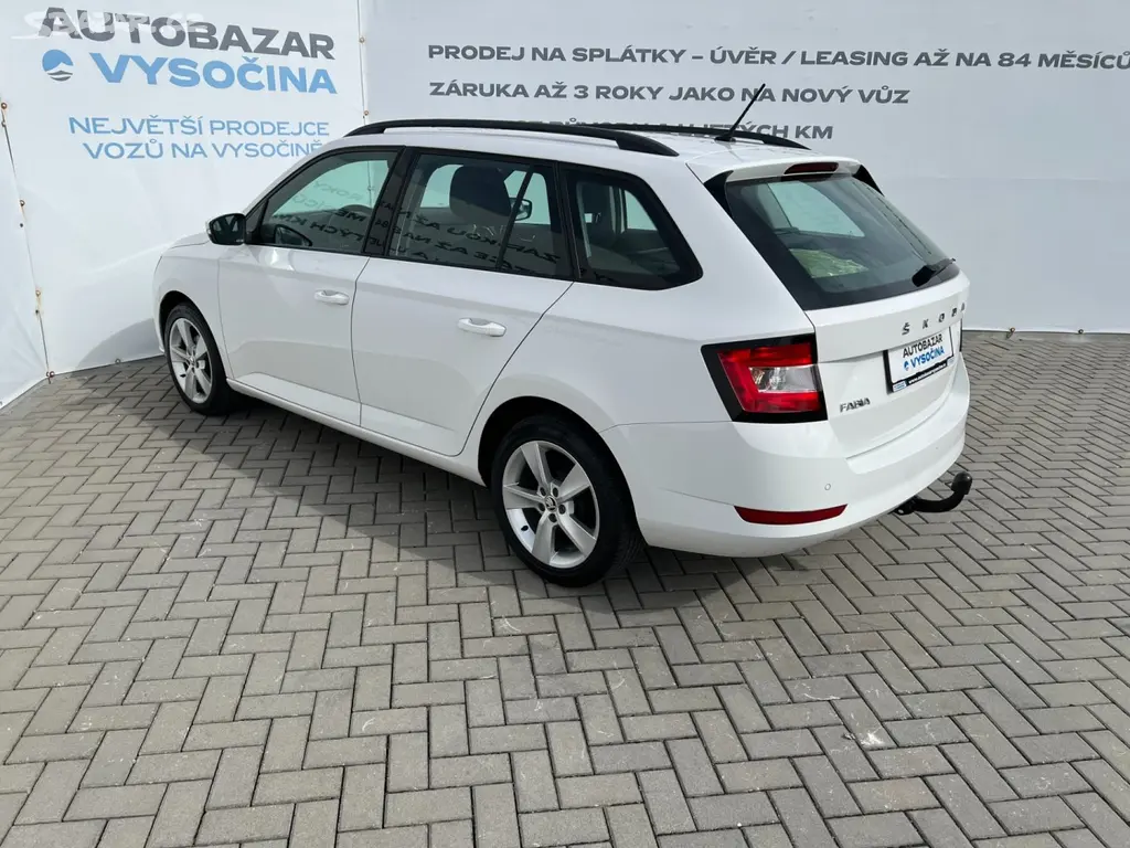 Škoda Fabia, Com.1.0TSi Tažné! Ambition+! - fotka 6