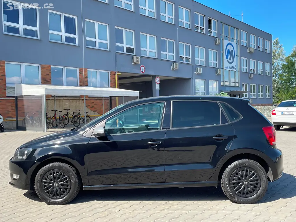 VOLKSWAGEN POLO 1.2i 44kW RV 2013 160tkm,nová STK - fotka 5