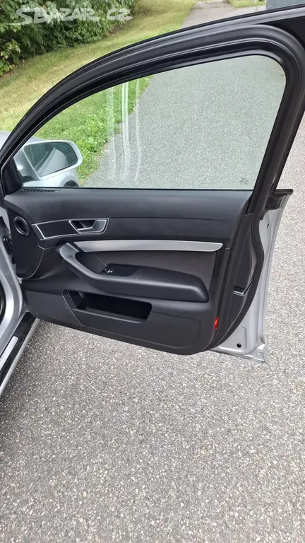 Audi A6 Avant 2.7 tdi - fotka 2