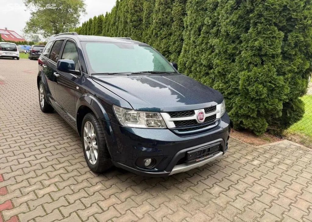 Fiat Freemont 2,0 D/125kw 4x4 , 7 Míst Tažné - fotka 3