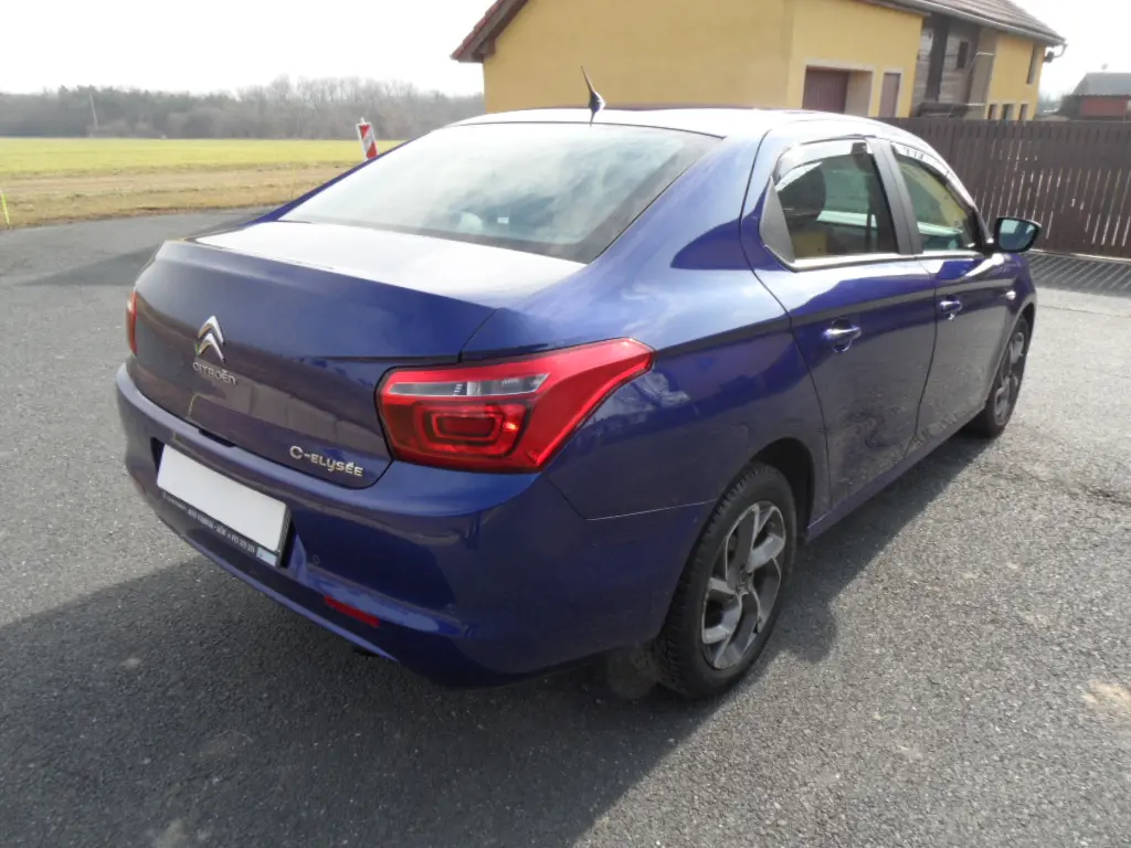 Citroen C-Elysee 1.2,zak. v ČR,1.maj.naj.68000km - fotka 4
