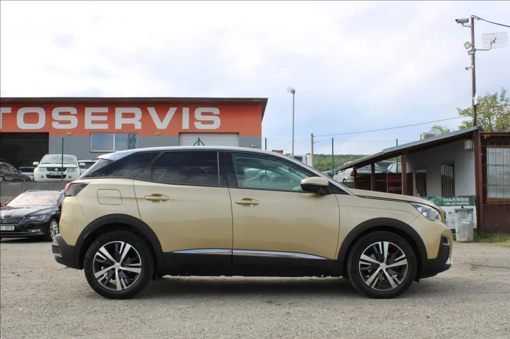 Peugeot 3008, 1,6 HDi 1.maj., ČR, serviska - fotka 4
