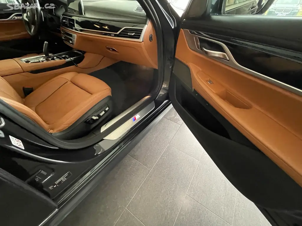 Prodám luxusní BMW 740 Ld xDrive, odpočet DPH - fotka 6