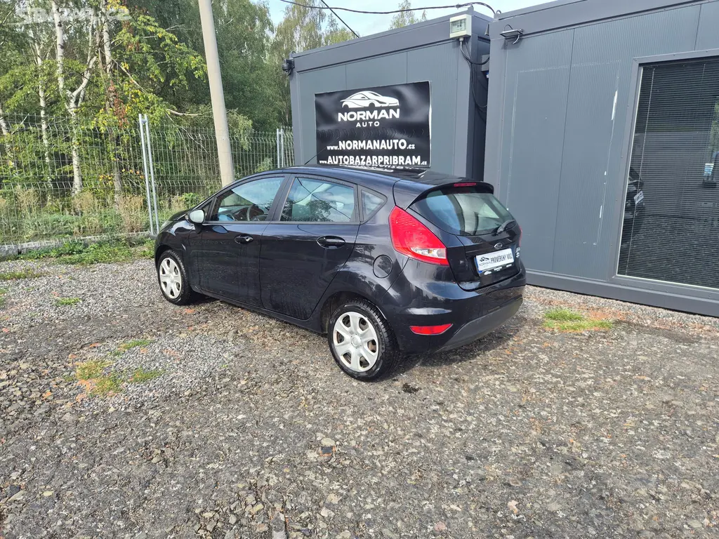 Ford Fiesta, 1.2i 44kW, klima - fotka 5