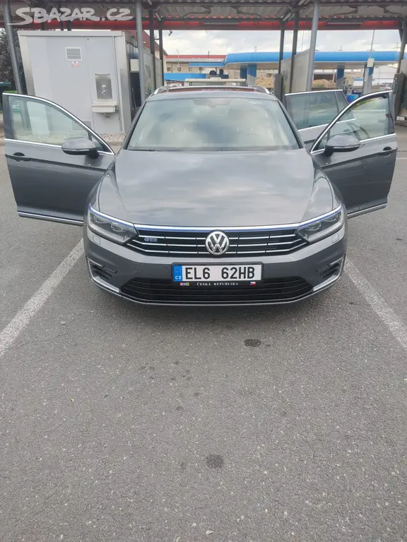Volkswagen Passat 2016 GTE iv PHEV - fotka 6