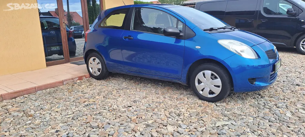Toyota Yaris 1.0i 51kW ČR 44TIS.KM KLIMA - fotka 5