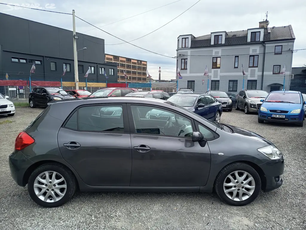 TOYOTA Auris 1,4D-4D Comfort ČR - fotka 6