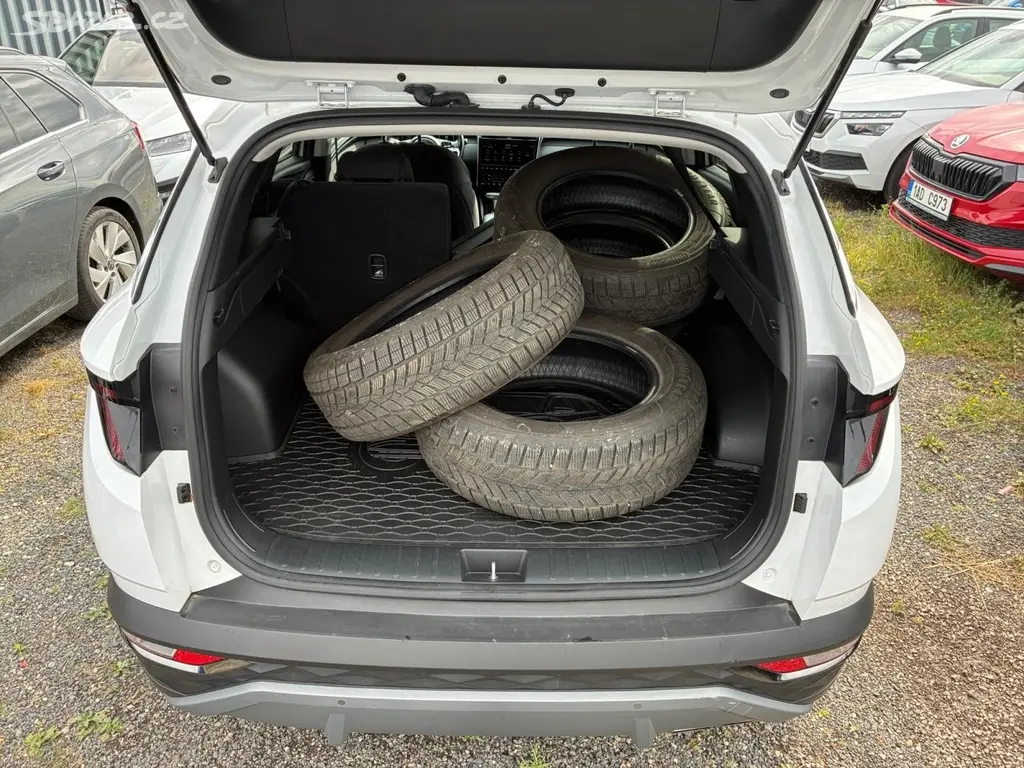 Hyundai Tucson, SMART 1.6CRDI 100kW CZ DPH - fotka 6
