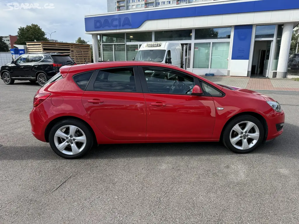 Opel Astra, 1.4 88kw - fotka 3