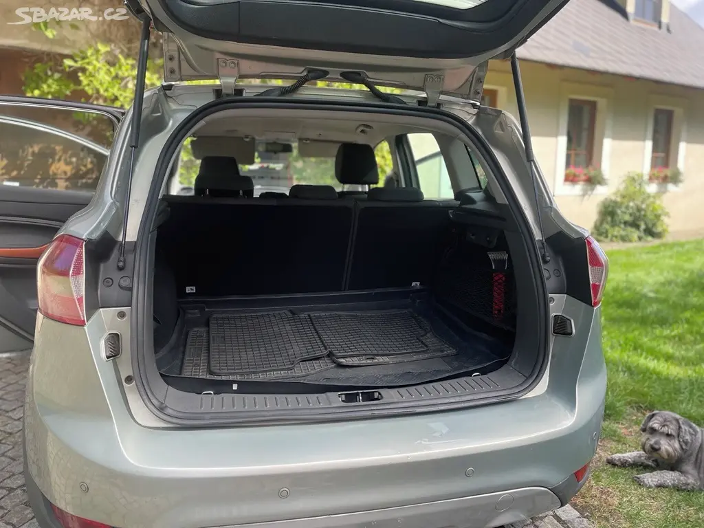 Ford Kuga 1997 4x4 2009 STK do [telefon skryt] km - fotka 4