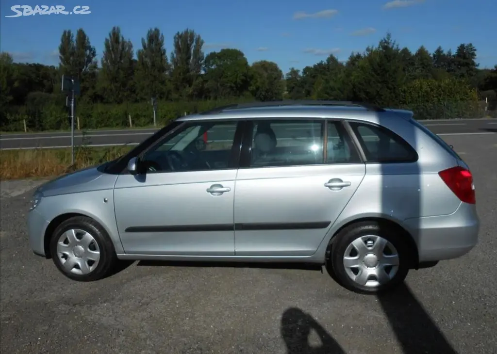 Škoda Fabia 1,4 i 16V KOMBI KLIMA benzín - fotka 6