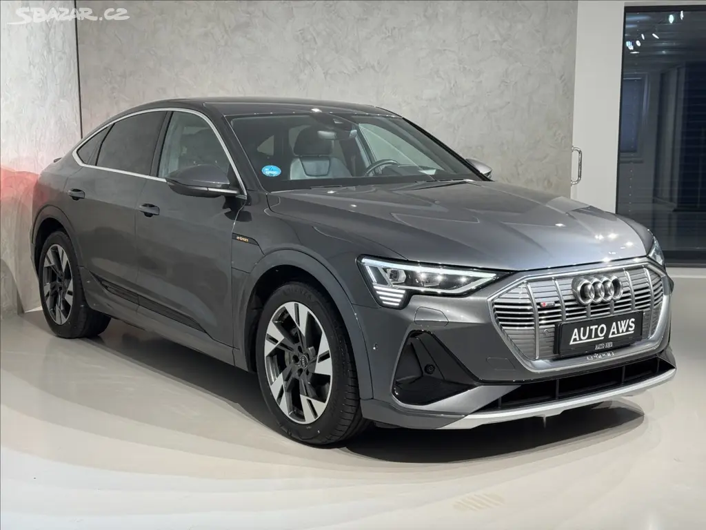Audi e-tron, 300kW Sportback S-Line Matrix - fotka 4