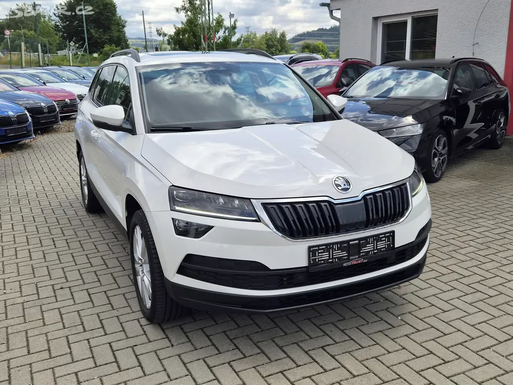 Škoda Karoq 4x4 DSG STYLE VIRTUAL FullLED PANORAMA - fotka 4