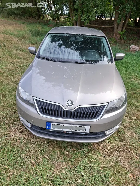 Škoda Rapid 1.2 TSI (63KW), 2012, Šedobéžová barva - fotka 3