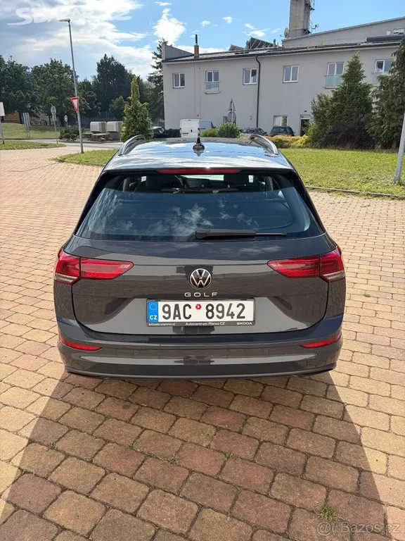 Volkswagen Golf 1,0 TSI 81 kW (110 k) - fotka 4