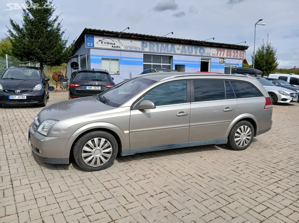 Opel Vectra 1,9 CDTI - fotka 2