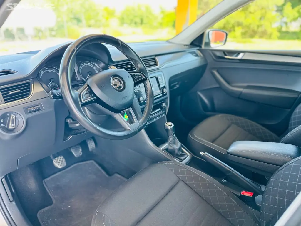 Škoda Rapid, 1.0TSi APP, PĚKNÝ STAV, - fotka 5