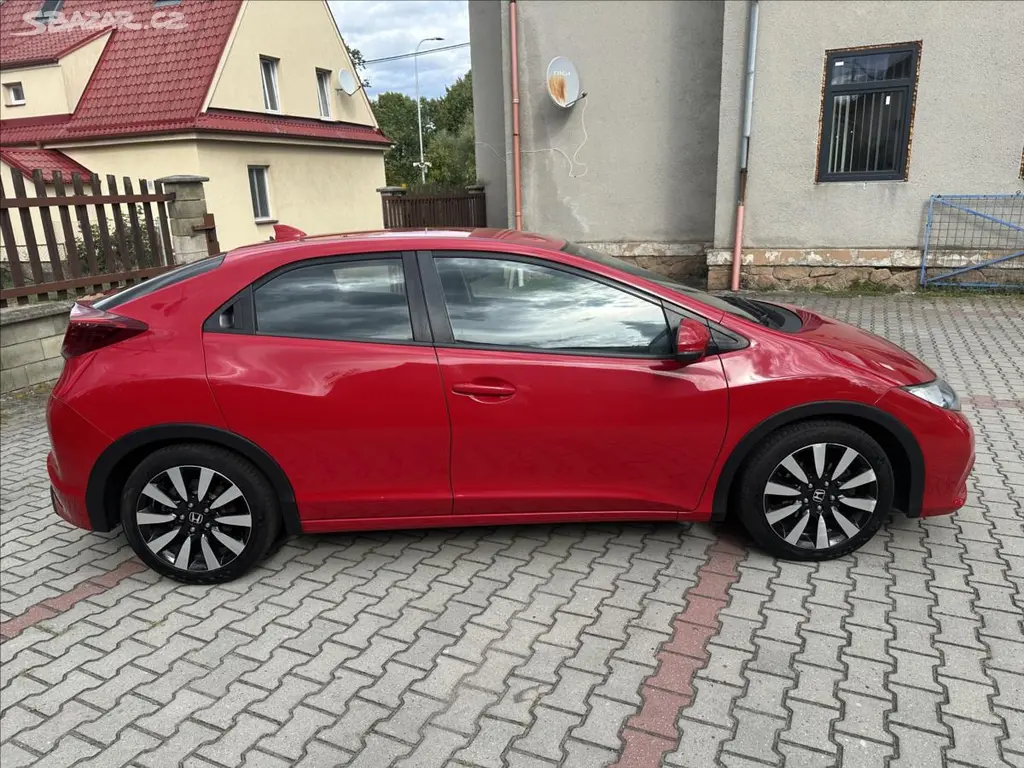 Honda Civic, 1,8 i-VTEC Sport 1.majitel - fotka 2