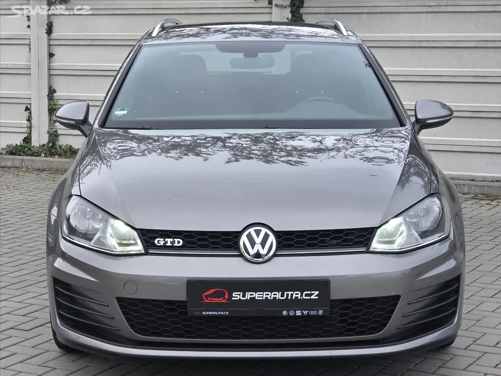Volkswagen Golf, 2,0 TDi 135kW DSG GTD ČR 2.maj - fotka 2