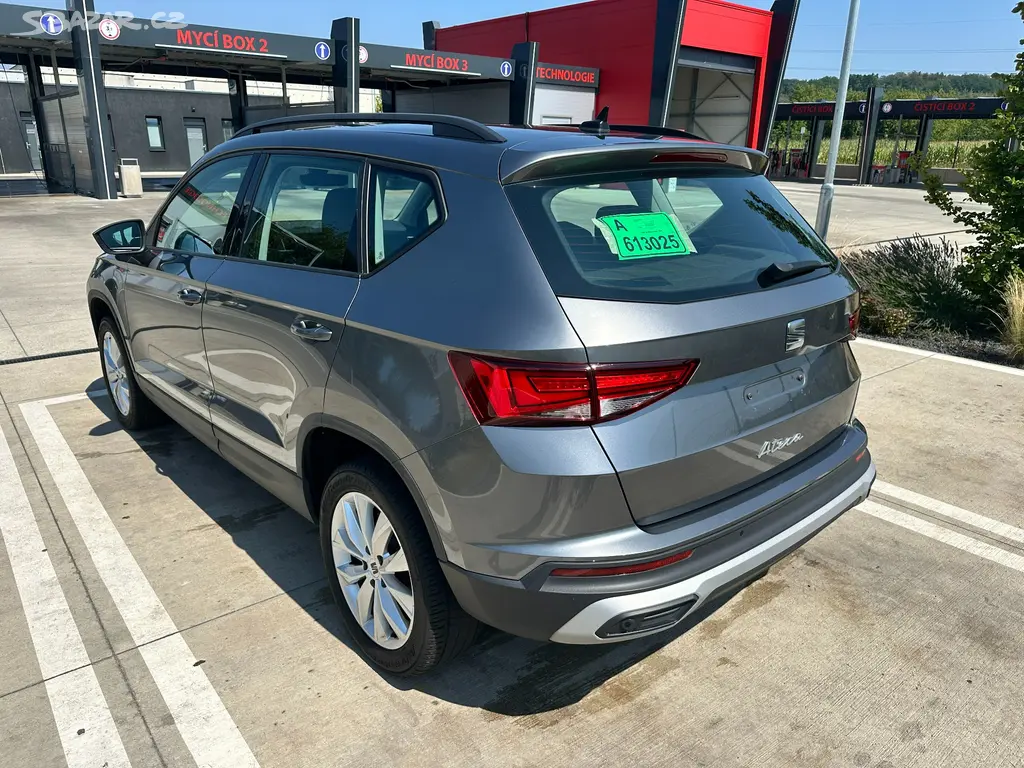 SEAT Ateca - 2,0TDI-110Kw-2023 - fotka 4