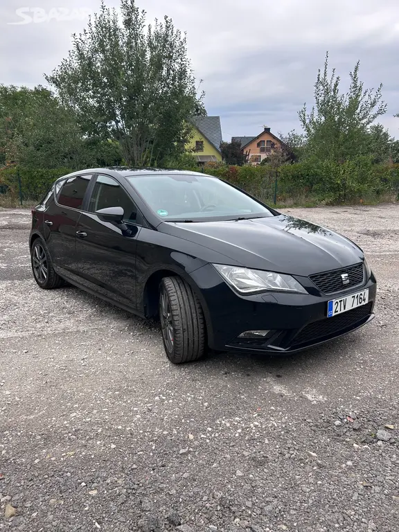 SEAT Leon 1.2 TSI 77 kW - ŘEMEN! - fotka 2