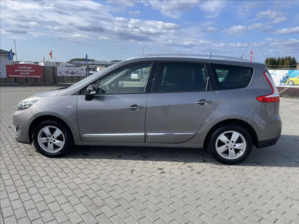 Renault Grand Scenic 1,2TCe 97kw BOSE GPS DPH 2013 - fotka 2