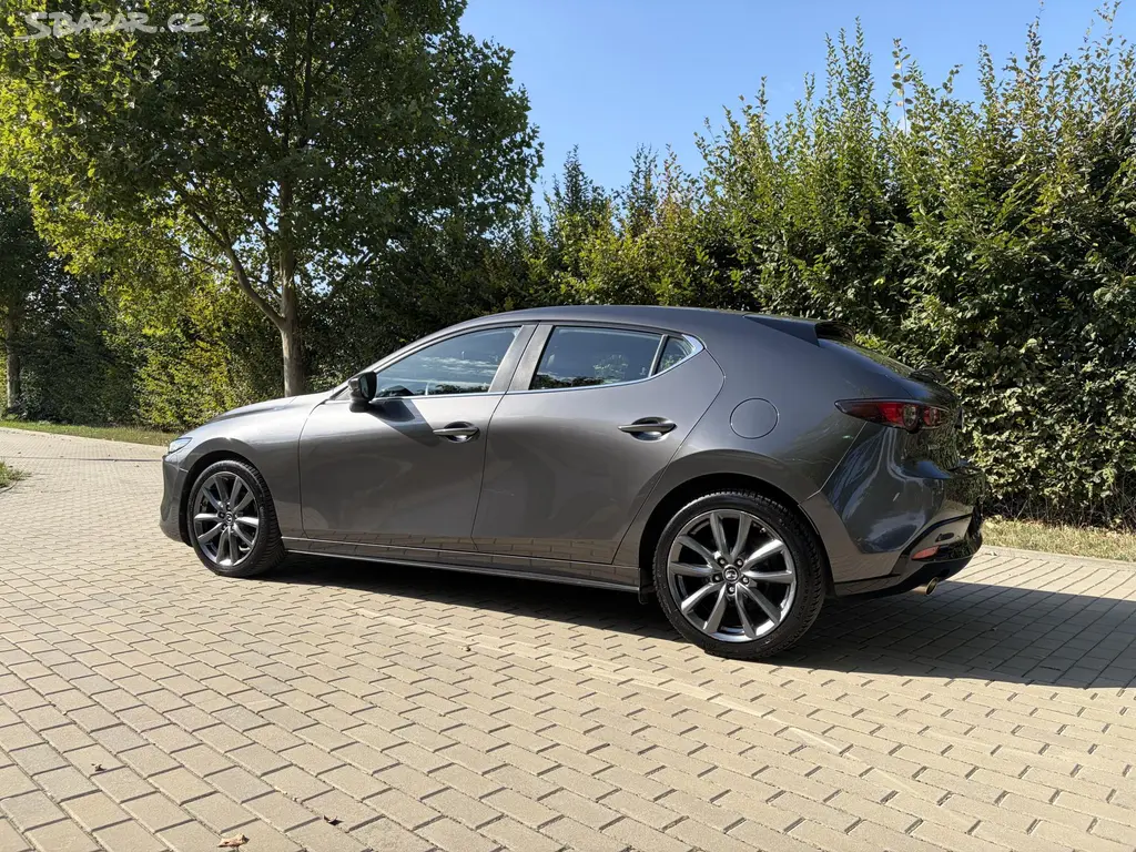 Mazda 3, 2.0 Skyactiv-G Mild-Hybrid - fotka 6