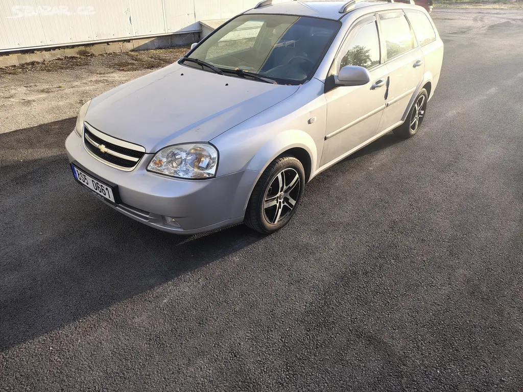 Chevrolet lacetti 1.8i 89kw combi s tažným