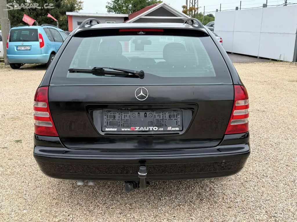 Mercedes-Benz Třídy C, C 220 CDI Avantgarde - fotka 4