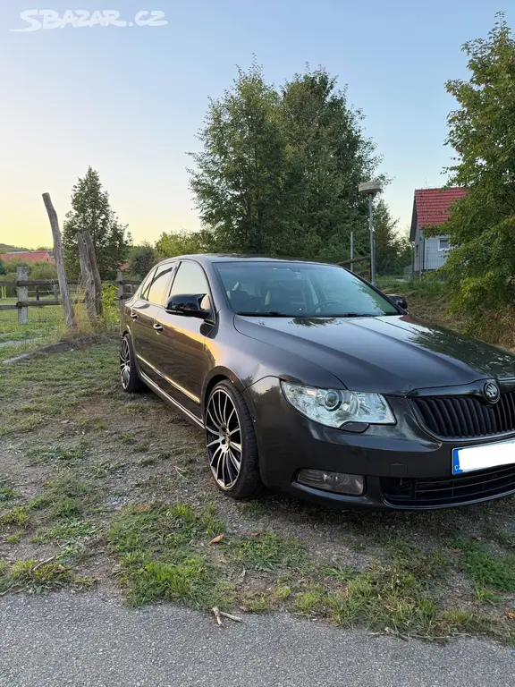 Škoda Superb 2 3.6i DSG - fotka 3