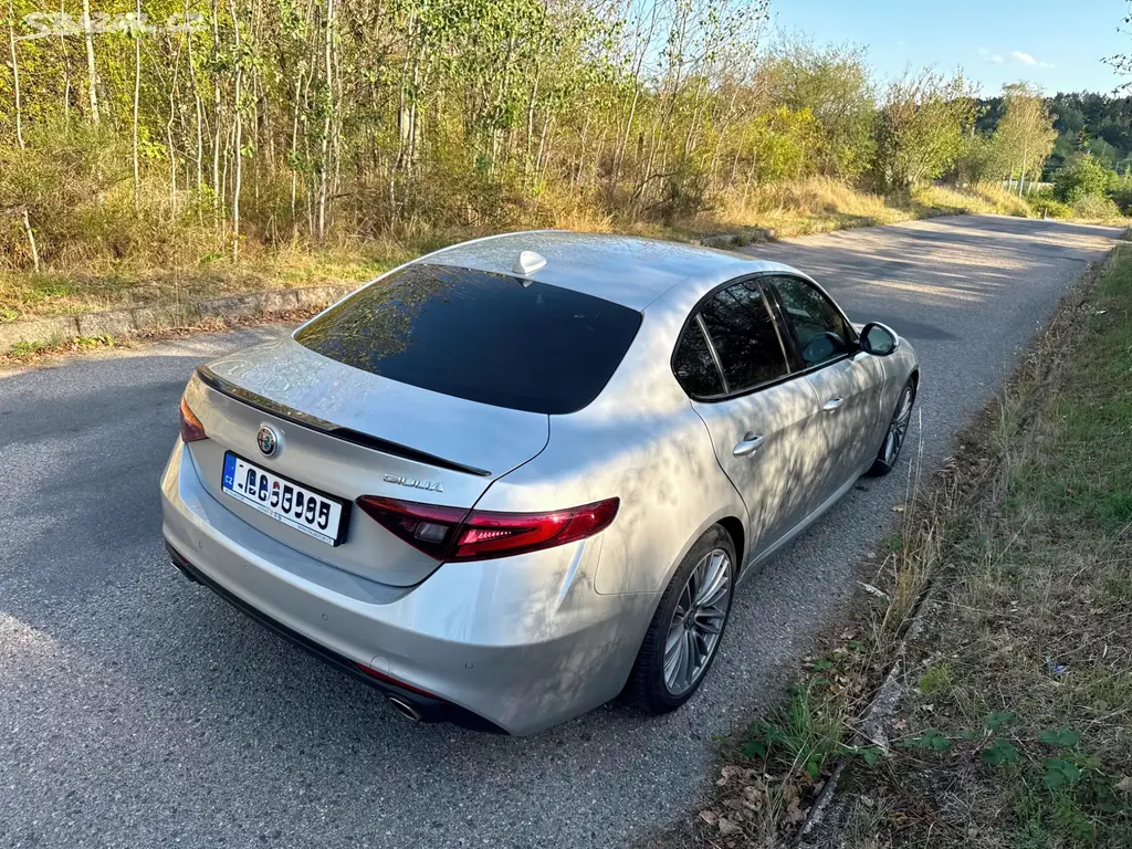 Alfa Romeo Giulia 2.2 D Super - fotka 3