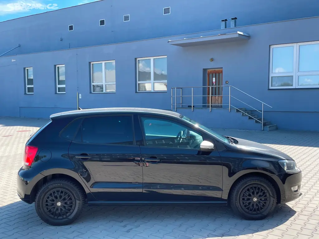 VOLKSWAGEN POLO 1.2i 44kW RV 2013 160tkm,nová STK - fotka 6