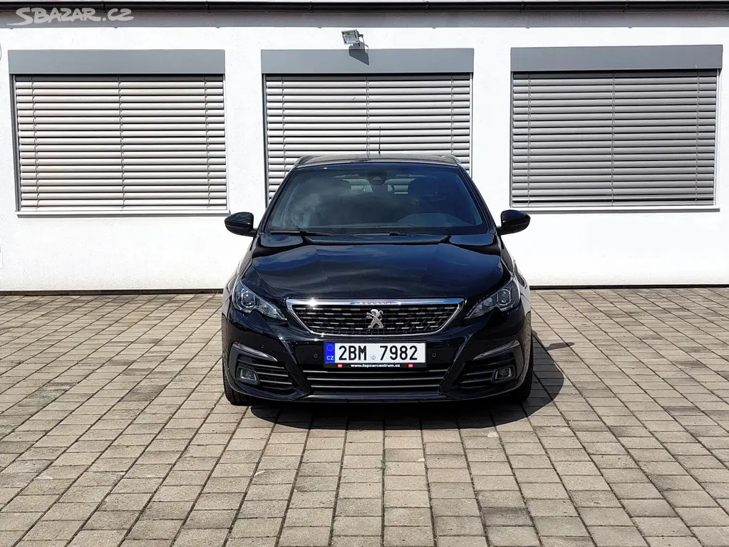 Peugeot 308, 1.5 diesel, 96 kW, automat - fotka 2