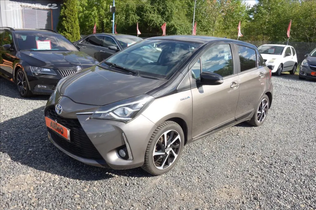 Toyota Yaris, 1,5 i, ČR, HYBRID, SELECTION. - fotka 3