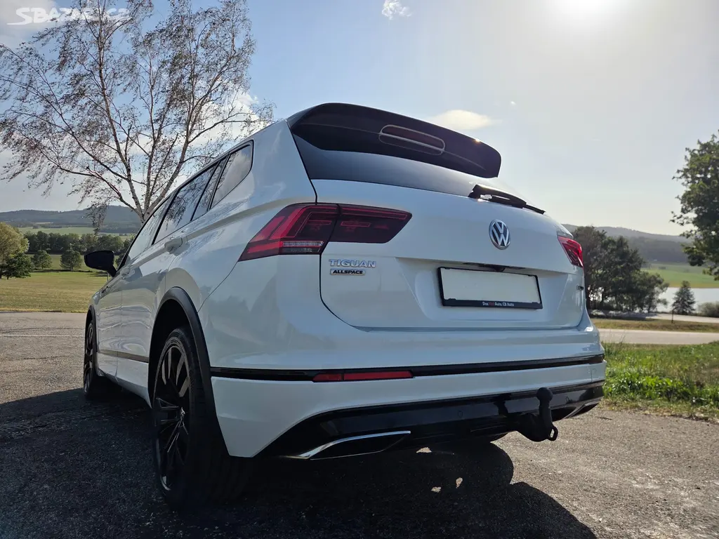 Volkswagen Tiguan ALLSPACE(R-LINE) 4M - 11/2020 - fotka 2