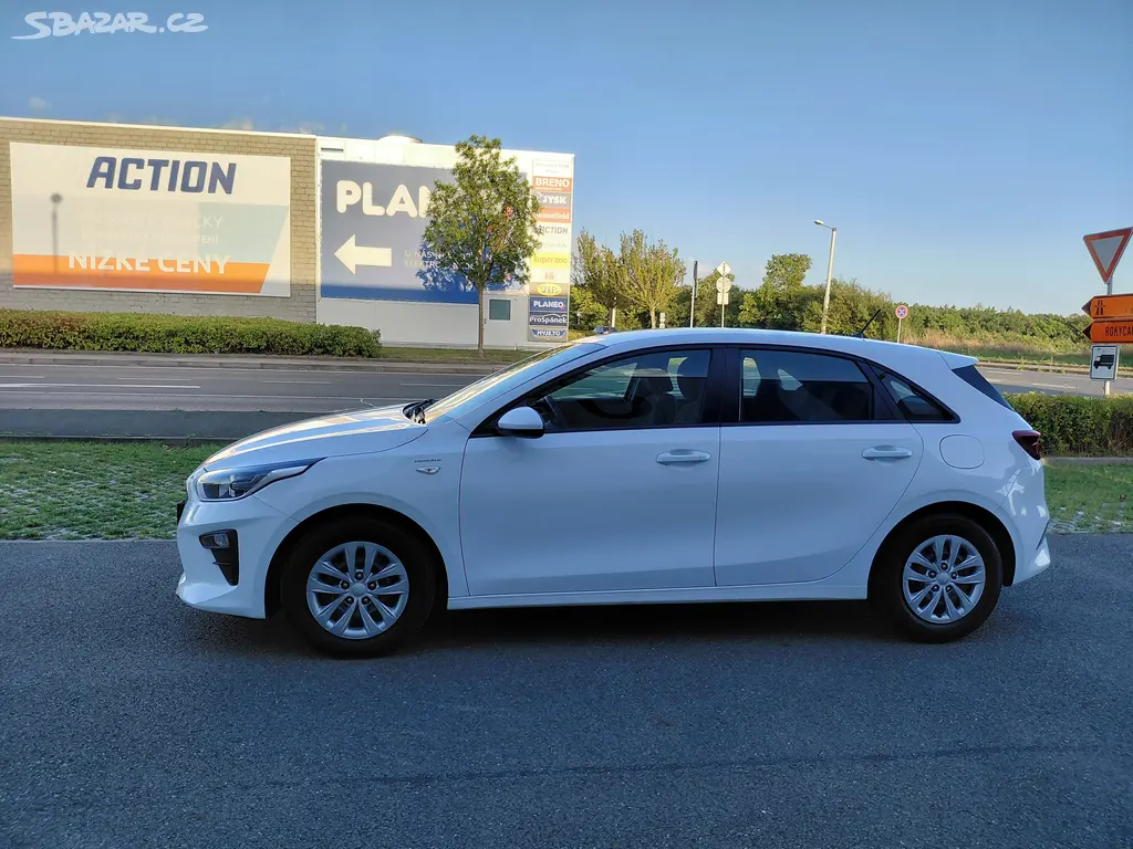Kia Cee´d, 1.4T-GDI 1.MAJ DPH,VELMI PĚKNÉ - fotka 4