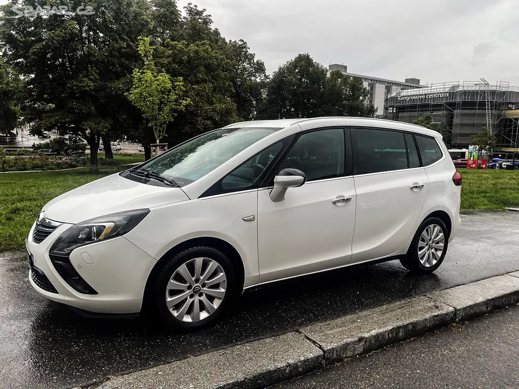 OPEL ZAFIRA TOURER 2.0 CDTi 121 KW(165PS) r.v.2012