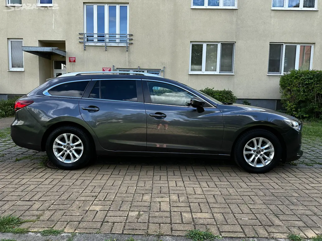 Mazda 6 2.2 D GJ Combi Navi ALU R17 RVM Rok 2015 - fotka 4