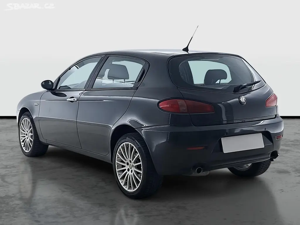 Alfa Romeo 147, 1.9 JTD 16V, Klima - fotka 4