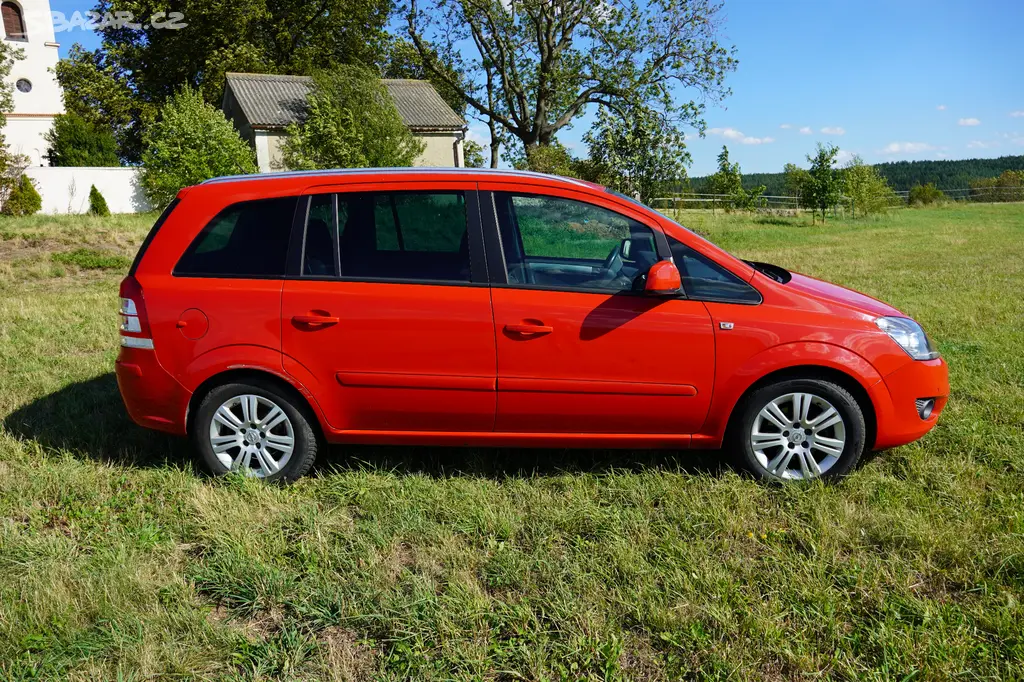 Opel Zafira 1.6 2011/10 ecoFLEX,7míst, klima,tažné - fotka 6