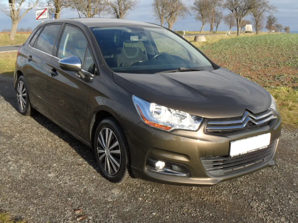 Citroen C4 1.6 HDi,68kw,1 maj.zak. v ČR,naj.114000 - fotka 3