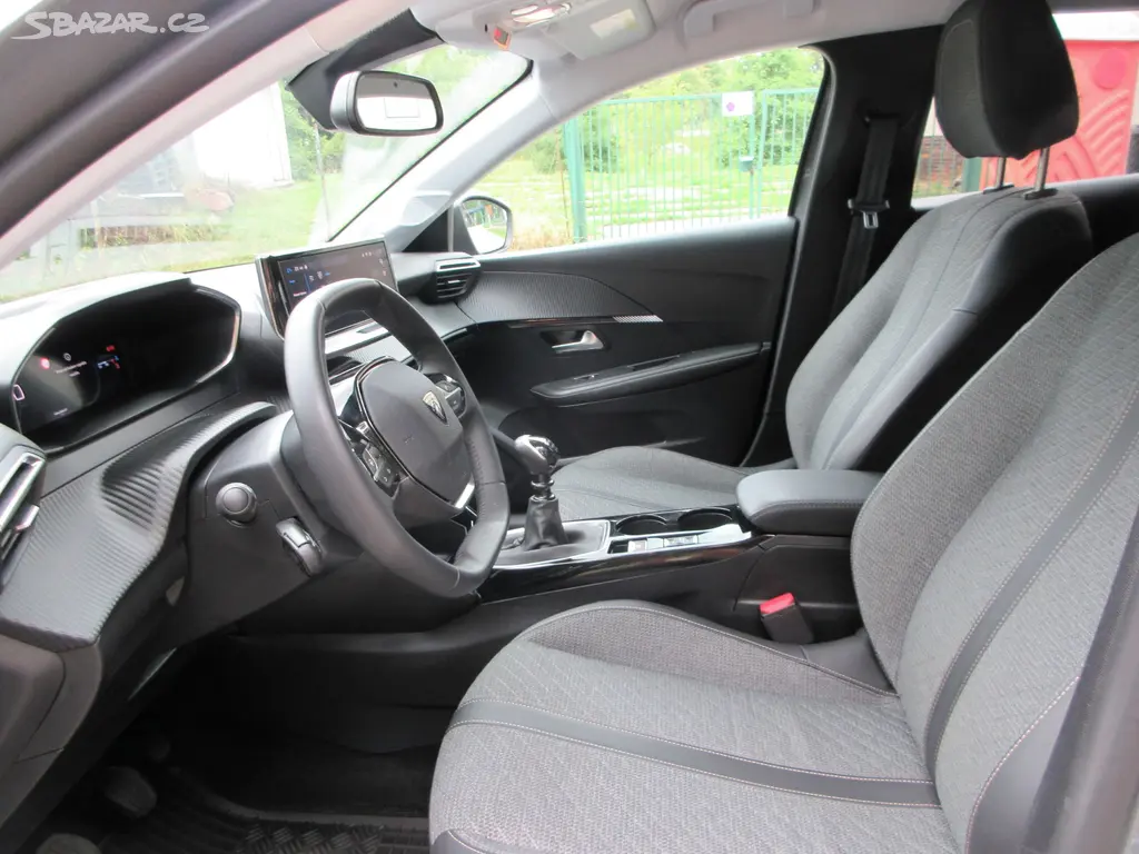 Peugeot 208 1.2 PureTech Allure, LED, Nové v ČR - fotka 5