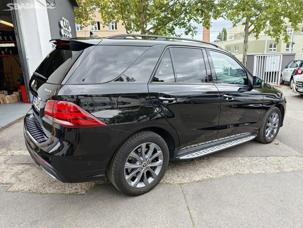 Mercedes-Benz GLE, 350d 4M Plná výbava,2.maj - fotka 5