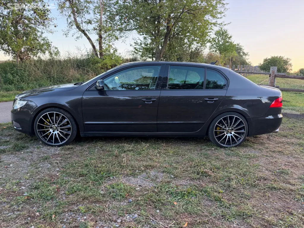 Škoda Superb 2 3.6i DSG - fotka 5