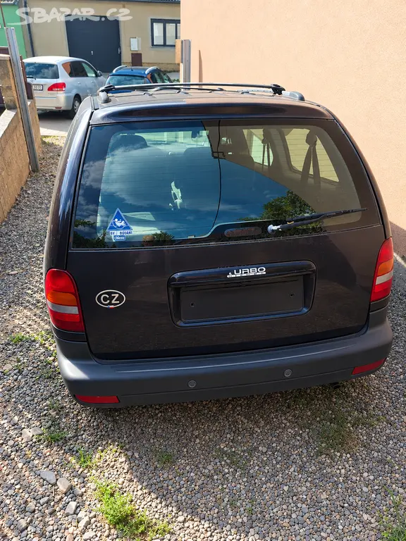 Chrysler Voyager 1998 - Nepojizdné auto - fotka 3