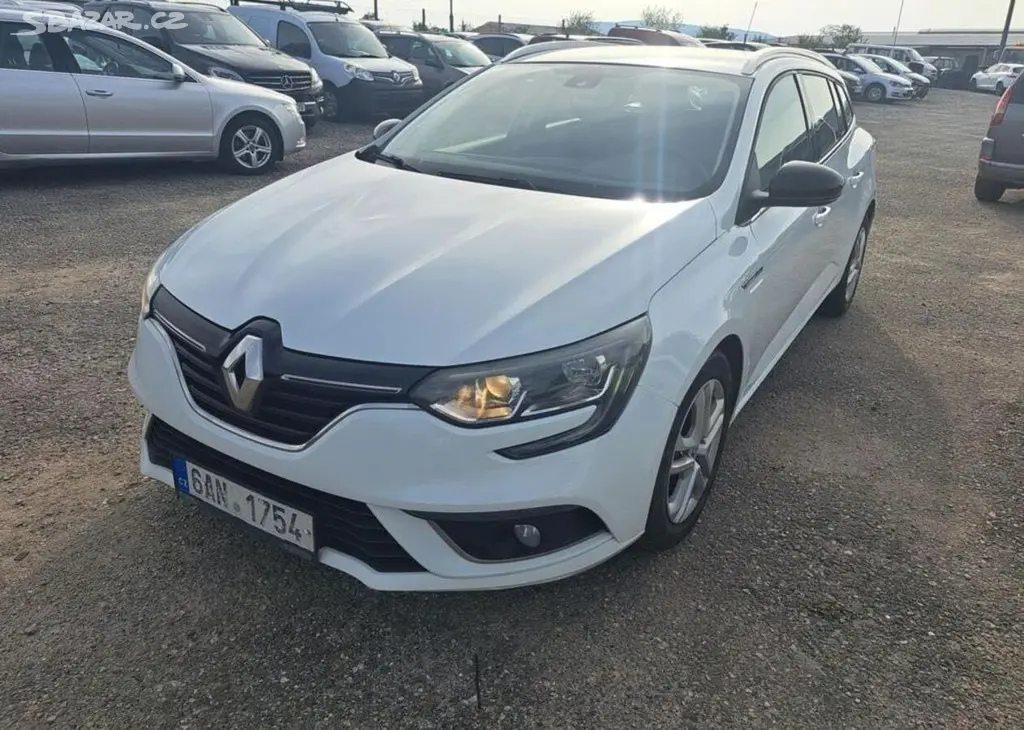 Renault Mégane 1,5 dCi Grandtour nafta manuální - fotka 4